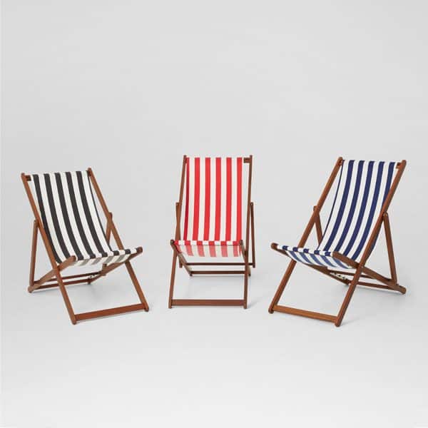 deck-chairs-for-hire-blue-black-or-red-stripe
