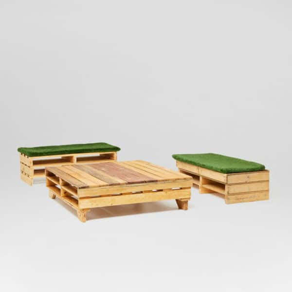 Pallet-Furniture-table-and-bench-seats-for-hire-Chillizone